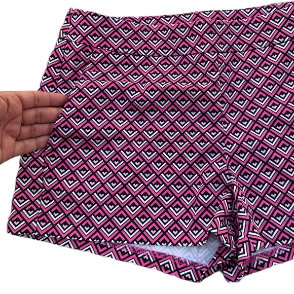Express Women’s Shorts Size 0 – Bright Pink Black Geometric Print Side Zip - Picture 4 of 8